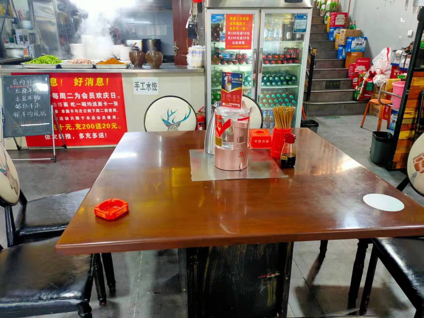 马鞍山智能售酒机银白色款代理