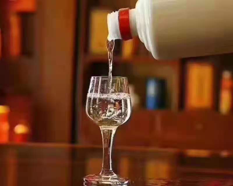 茅台镇酱香型散白酒